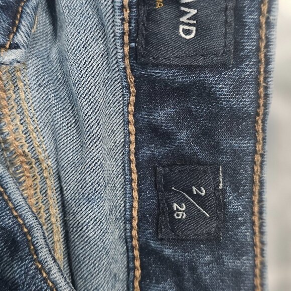 Lucky Brand Jeans - Picture 2 of 6